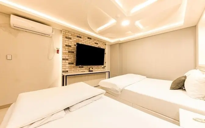 Oda (Suite Twin Room - Breakfast Included )