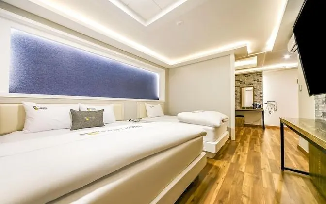 Oda (Suite Twin Room - Breakfast Included )