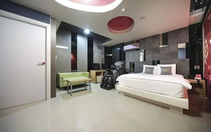 Oda (Special room (couple PC spa massage c)