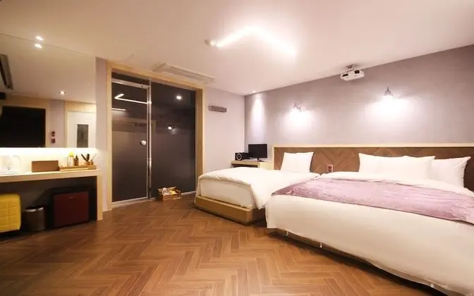 Oda (Full House (Double bed2+Single bed1))