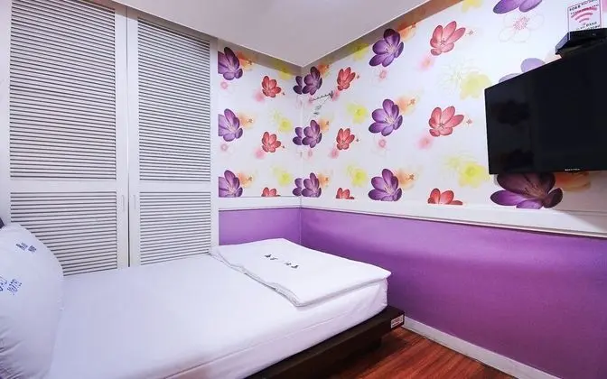 Oda (Mini Room)