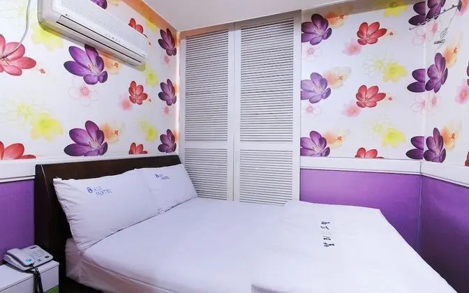 Oda (Mini Room)