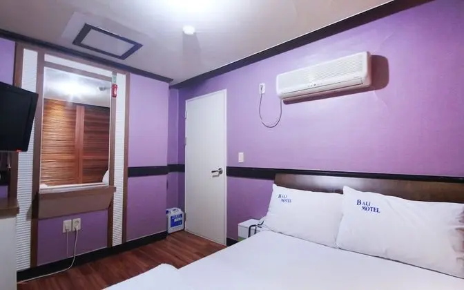 Oda (Mini Room)