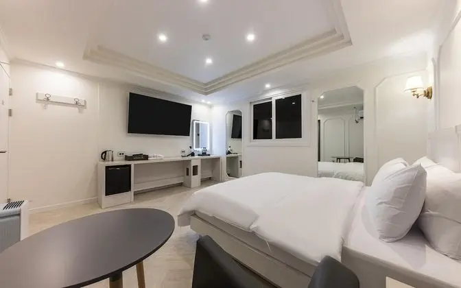 Oda (Rubato R Premium *Clothing manager* ()