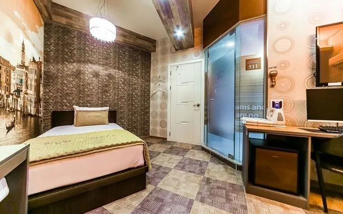 Oda (Semi-private twin room (2PC Netflix Y)