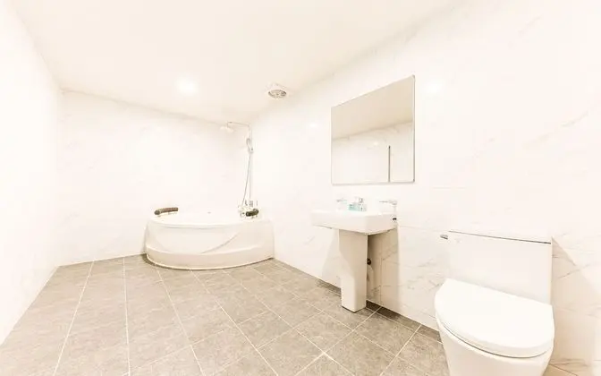 Oda (Twin Room (Netflix Available Spacious)