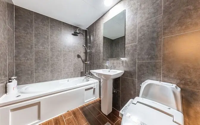 Oda (Gaming 2PC (bathtub game 2PC))