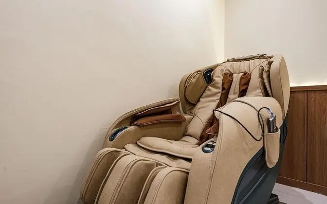 Oda (VIP-massage chair(massage chair65inch)