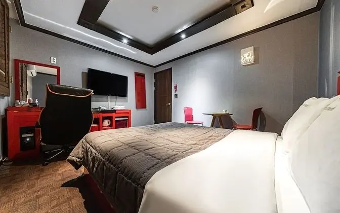 Oda (Deluxe A-1PC (1PC LOL/Overwatch/Netfl)