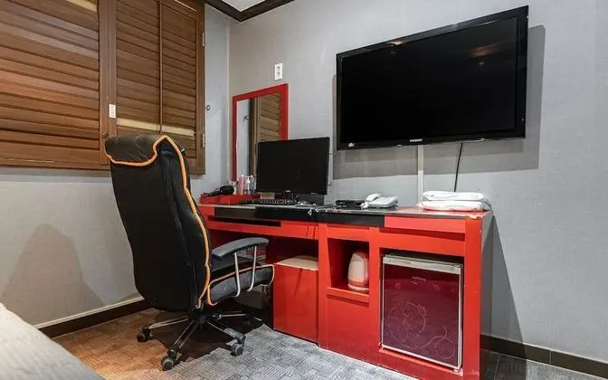 Oda (Deluxe A-1PC (1PC LOL/Overwatch/Netfl)