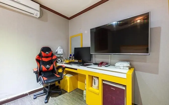 Oda (Deluxe A-1PC (1PC LOL/Overwatch/Netfl)