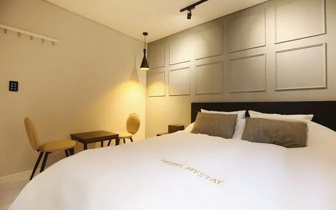 Oda (Business Standard (Bed Topper))