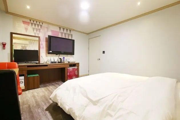 Oda (Standard Room A (Game PC 1 - LOL Over)