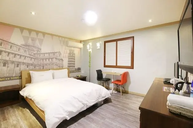 Oda (Standard Room A (Game PC 1 - LOL Over)