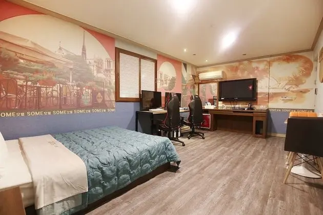Oda (Suite room (Game PC2-LOL Overwatch))