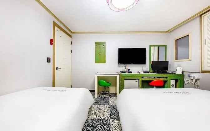 Oda (Twin Room (Netflix Available))