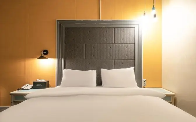 Oda (High Performing 2PC - Netflix Availab)