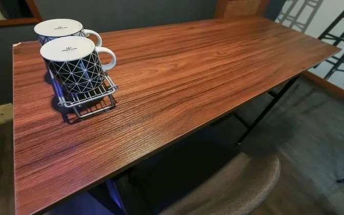 Oda (Deluxe (styler dining table))