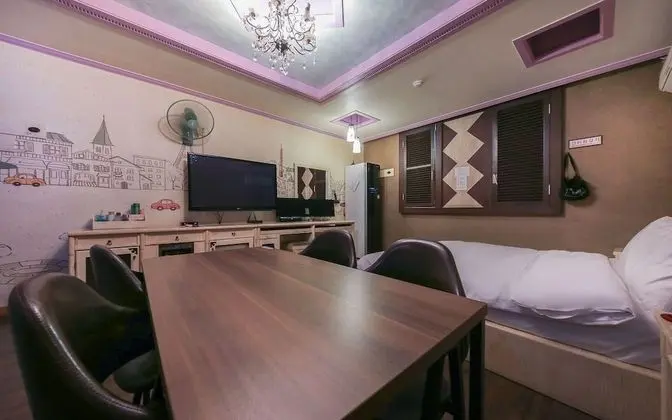 Oda (Group room (styler dining table))