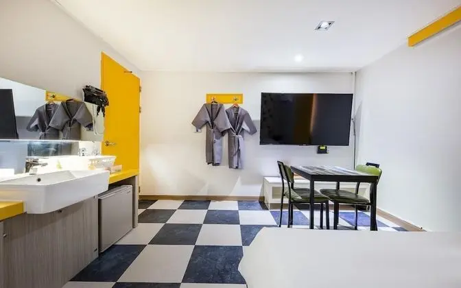 Oda (Deluxe (Netflix available))