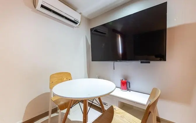 Oda (Deluxe (Netflix available))