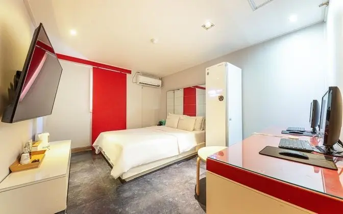 Oda (Junior Suite (one bed styler Netflix )