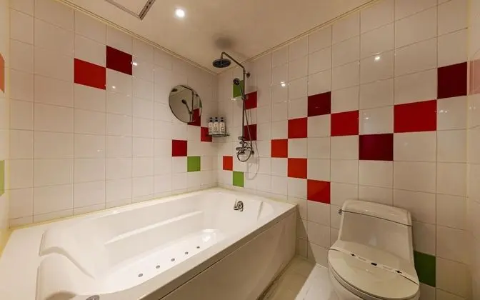 Oda (Junior Suite (one bed styler Netflix )