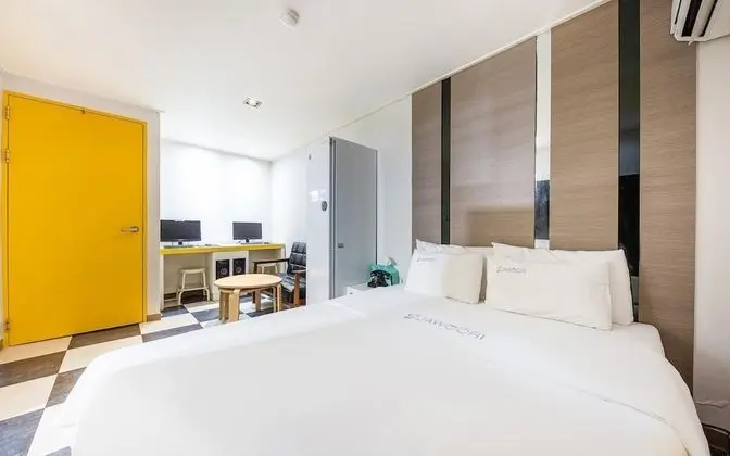 Oda (Junior Suite (one bed styler Netflix )