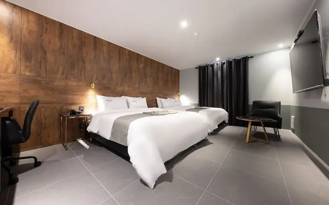 Oda (Deluxe Twin Bed (Netflix Available))