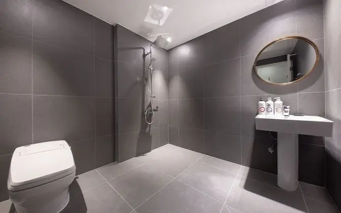 Oda (Deluxe Twin Bed (Netflix Available))