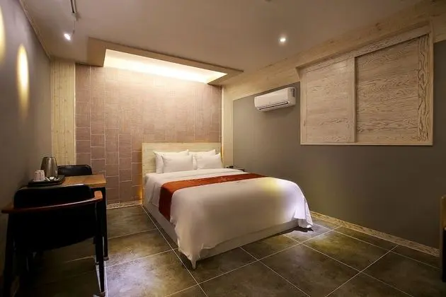 Oda (Deluxe rooms (no hard couple PC Netfl)