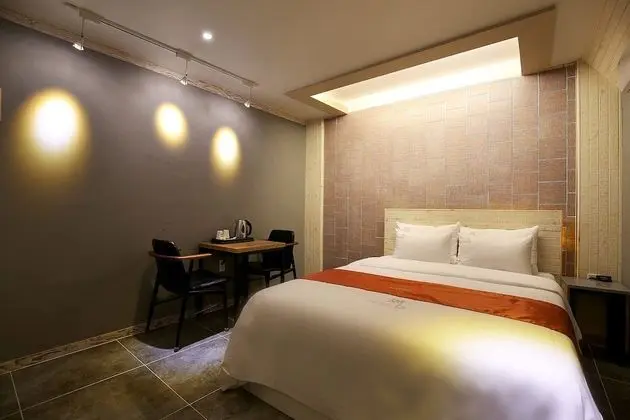 Oda (Deluxe rooms (no hard couple PC Netfl)