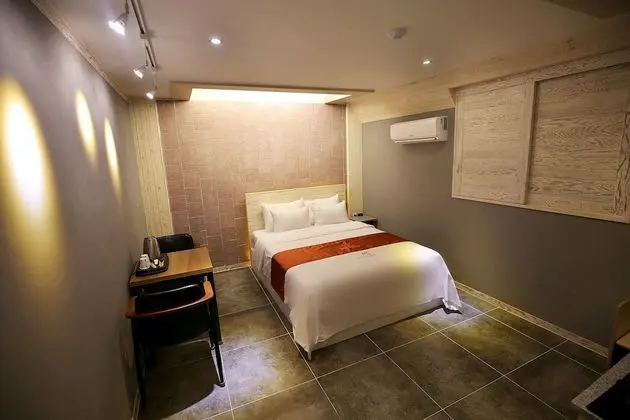 Oda (Deluxe rooms (no hard couple PC Netfl)