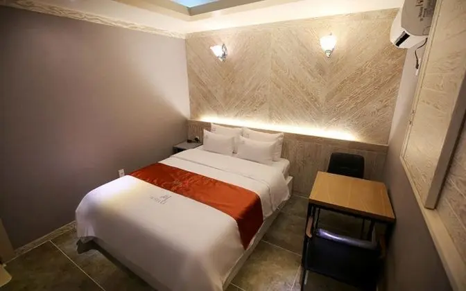 Oda (General room (no hard PC Netflix avai)