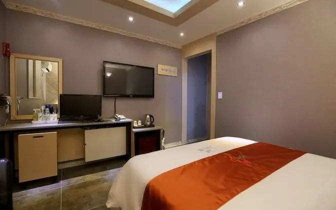 Oda (General room (no hard PC Netflix avai)