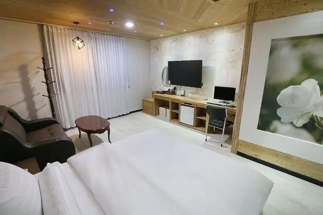 Oda (Drive Room (Free breakfast))