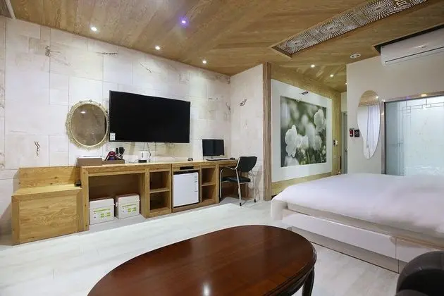 Oda (Drive Room (Free breakfast))