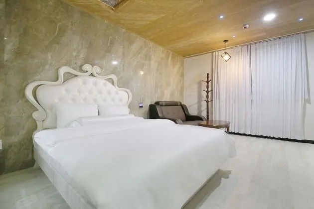 Oda (Drive Room (Free breakfast))