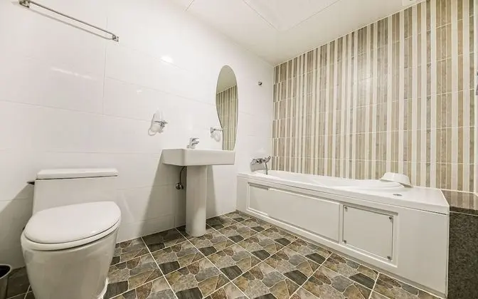 Oda (Styler (free breakfast))