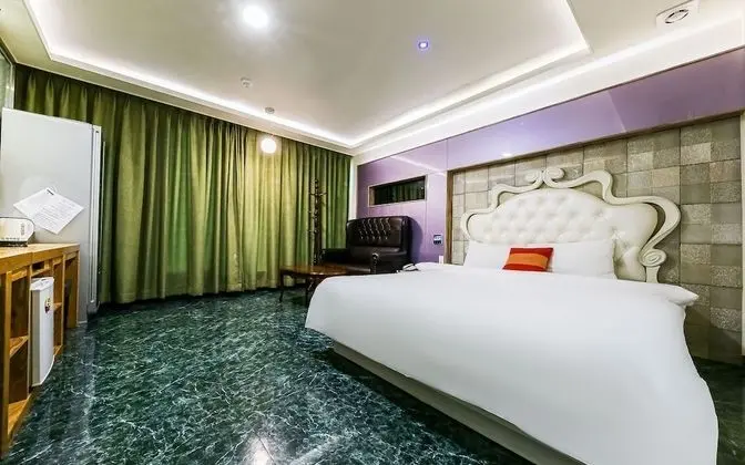 Oda (Styler (free breakfast))