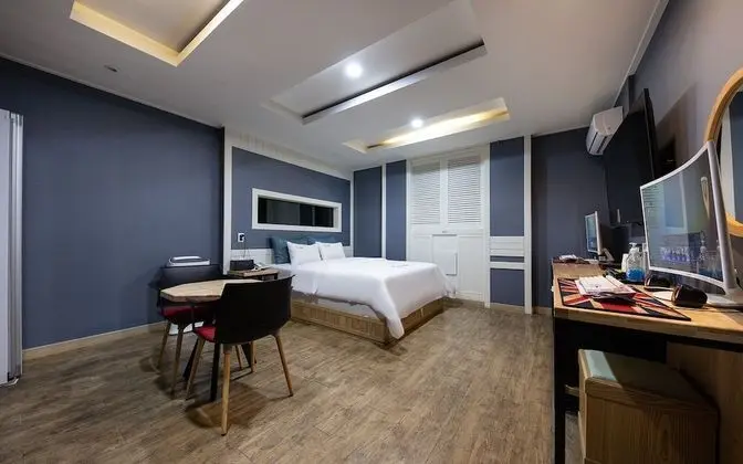 Oda (Couple PC Twin Bed)