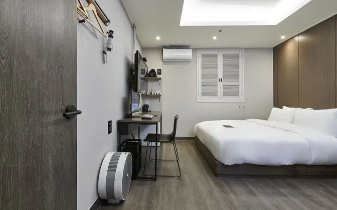 Oda (Standard-No parking (King bed 1PC 43")