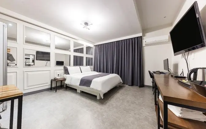 Oda (Air Dresser Room (Ramyeon 1pc bath st)