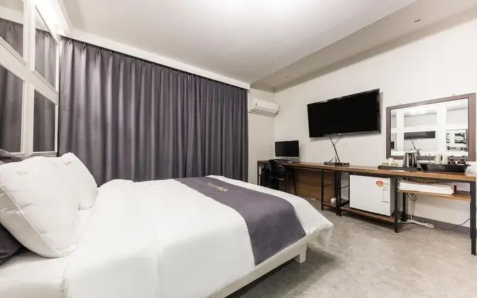 Oda (Air Dresser Room (Ramyeon 1pc bath st)