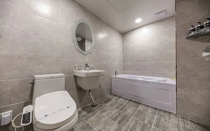 Oda (Air Dresser Room (Ramyeon 1pc bath st)