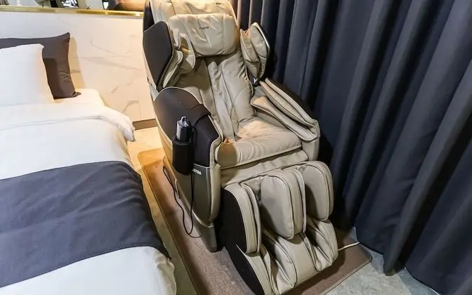 Oda (Massage Chair Room (Ramyeon 2pc Bath )