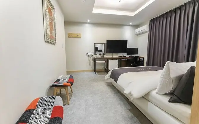 Oda (Suite Room (Ramyeon Karaoke 2pc 2 bat)