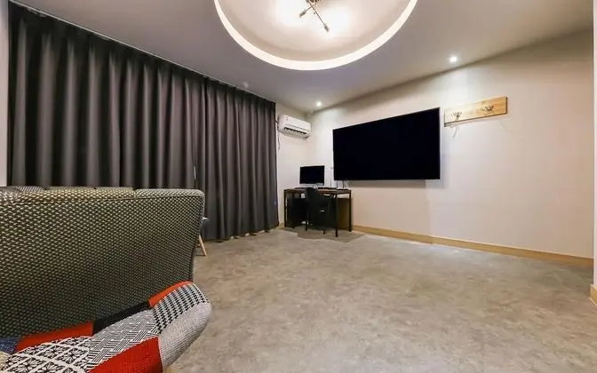 Oda (Suite Room (Ramyeon Karaoke 2pc 2 bat)