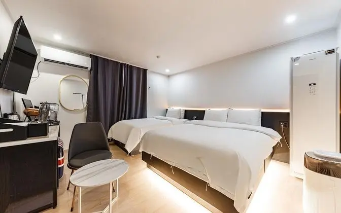 Oda (Premium-Twin Bed (Ace Bed Netflix Gam)