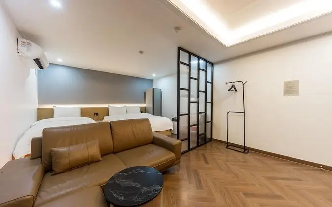 Oda (Suite (Ace bed Netflix game PC Samsun)